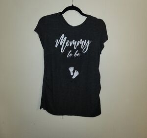 Juniper Ln's Charcoal 'Mommy to Be' T-Shirt